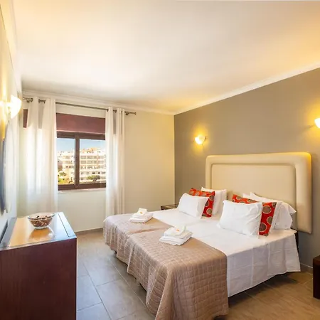 #018 T2 Elisabete By Holidays Apartamento Albufeira