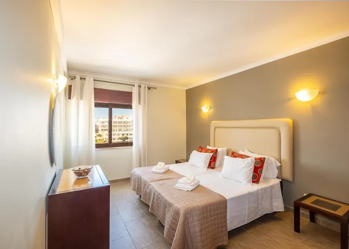#018 T2 Elisabete By Holidays Apartment Albufeira