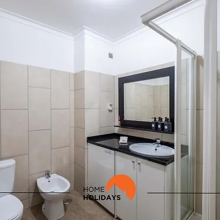 #018 T2 Elisabete By Holidays البوفيرا